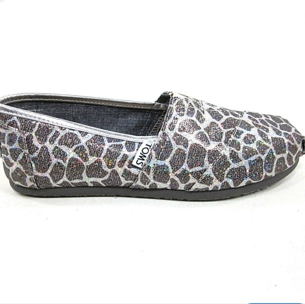 TOMS Women's Classic Giraffe Sparkly Print Shoes
